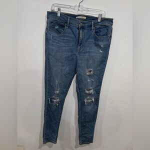 Levi's Distressed Skinny Jeans in Blue